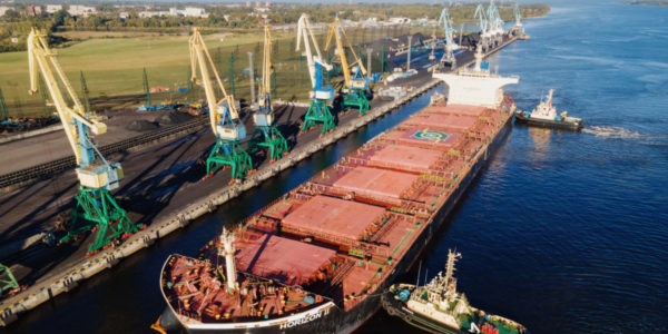 Фото – Рижский порт в январе-октябре 2022 года увеличил перевалку руды на 52% г./г.