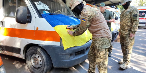 Фото – «Метінвест» передав військовим майже 1 млн літрів пального та понад 300 авто