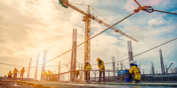 Фото – Обсяг виконаних будівельних робіт за 2022 рік скоротився на 56% р./р.
