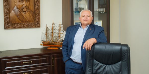 Фото – ДМЗ «Карпати» має портфель замовлень на вантажні вагони до серпня