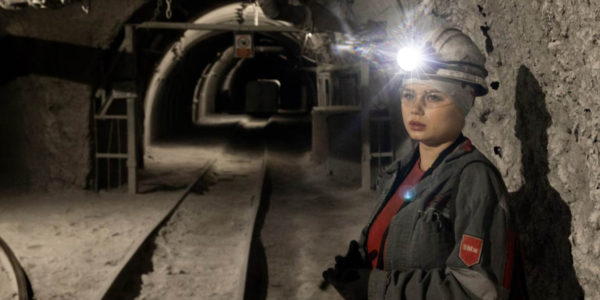 Фото – Українські жінки поступово обіймають традиційно чоловічі посади – The Guardian