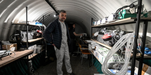 Фото – Тисячі життів військових врятовані у підземному шпиталі «Метінвесту»