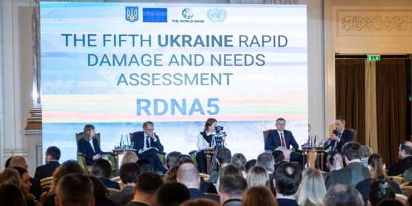 Photo – Ukraine will need $588 billion for reconstruction over the next 10 years